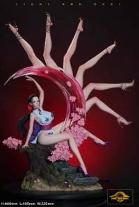 Light and Dust Studio Robin スタチュー DX281811C